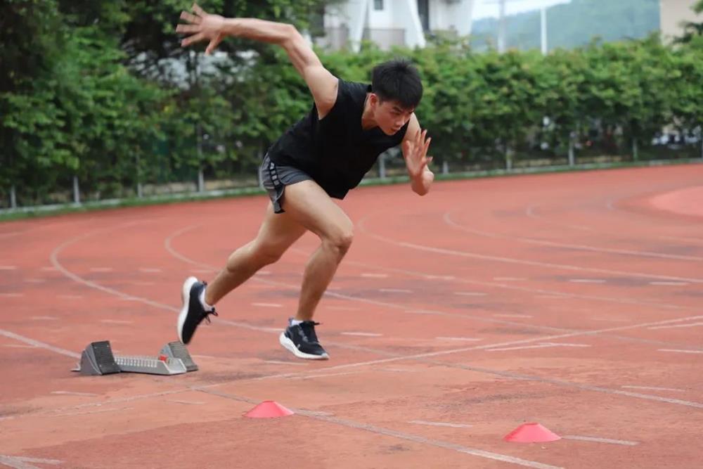 94cc8354a2a543a090011ab960f91e11.jpg 94cc8354a2a543a090011ab960f91e11.jpg