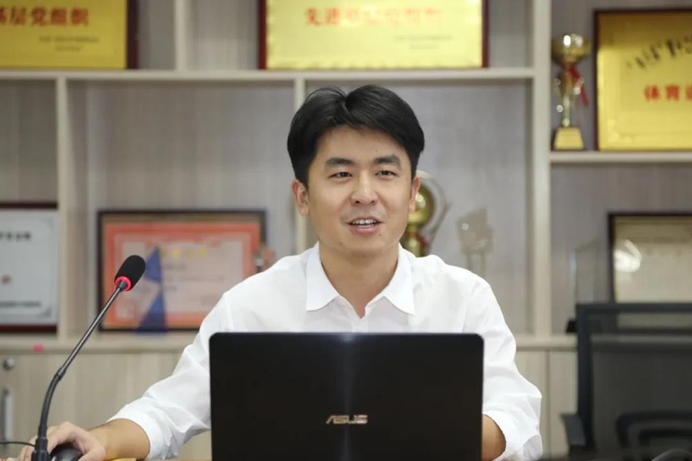 40dfb1beb40f4873bf33ef6a01339148.jpg 40dfb1beb40f4873bf33ef6a01339148.jpg