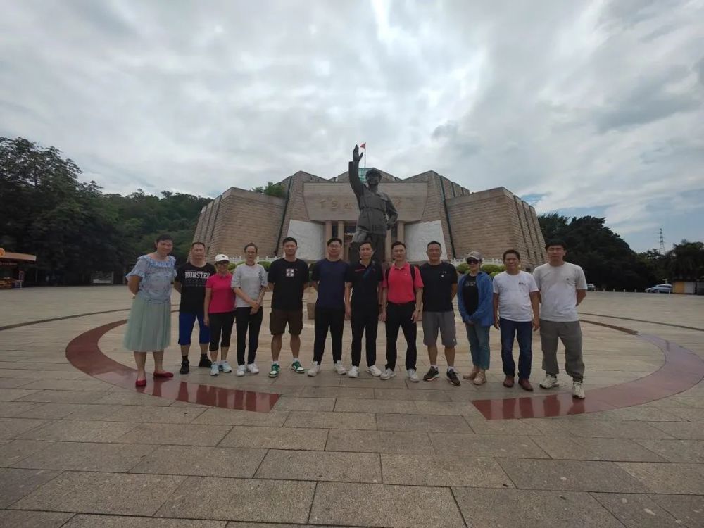 9e722b704e9944f481d00ee1adb27096.jpg 9e722b704e9944f481d00ee1adb27096.jpg